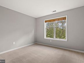 5565 Seminary Road 206, Falls Church VA 22041