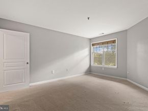 5565 Seminary Road 206, Falls Church VA 22041