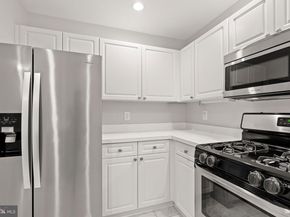 5565 Seminary Road 206, Falls Church VA 22041