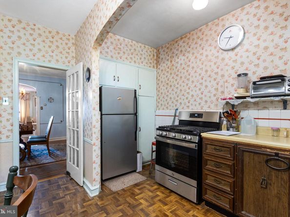 5933 Woodcrest Avenue, Philadelphia PA 19131