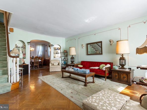 5933 Woodcrest Avenue, Philadelphia PA 19131