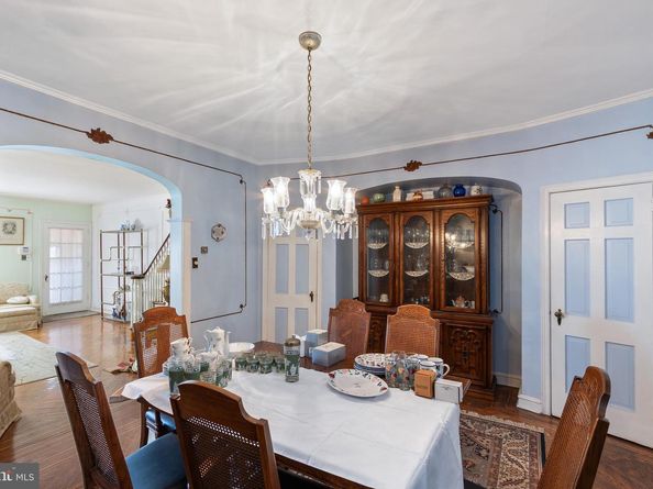 5933 Woodcrest Avenue, Philadelphia PA 19131