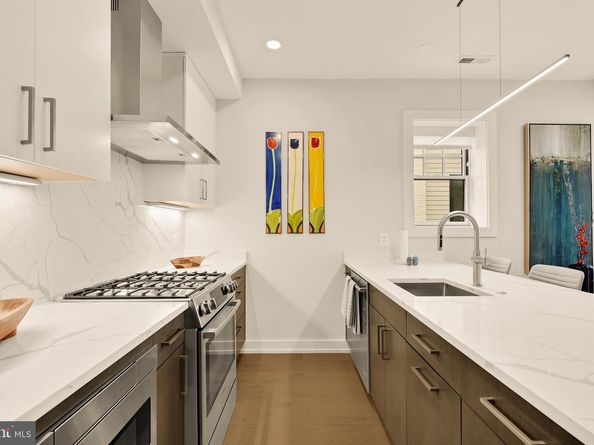 1746 Lanier Place NW 3, Washington DC 20009