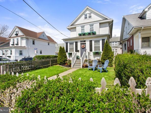86 Greenfield Avenue, Ardmore PA 19003