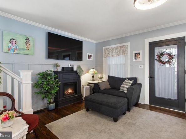 86 Greenfield Avenue, Ardmore PA 19003