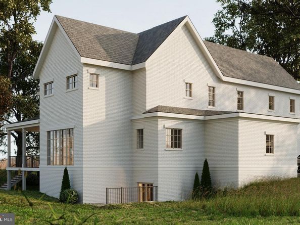 350 Ayr Hill Avenue NE, Vienna VA 22180