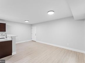 4272 East Capitol Street E 2, Washington DC 20019