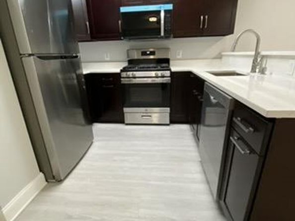 4272 East Capitol Street E 2, Washington DC 20019