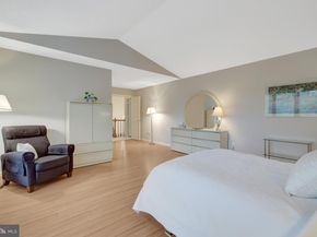 30125 Merchant Court, Great Falls VA 22066