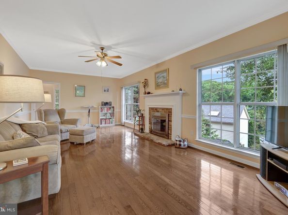 30125 Merchant Court, Great Falls VA 22066