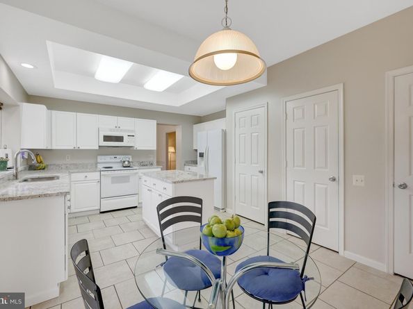 30125 Merchant Court, Great Falls VA 22066