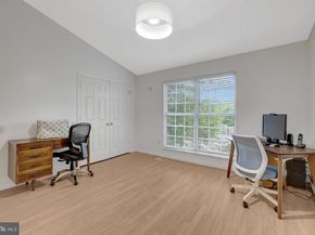 30125 Merchant Court, Great Falls VA 22066