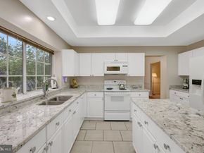 30125 Merchant Court, Great Falls VA 22066