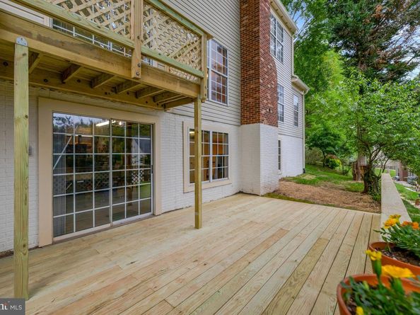 30125 Merchant Court, Great Falls VA 22066