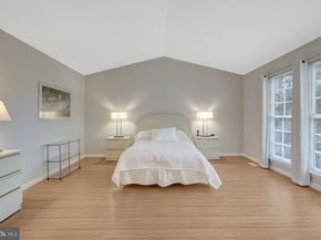 30125 Merchant Court, Great Falls VA 22066
