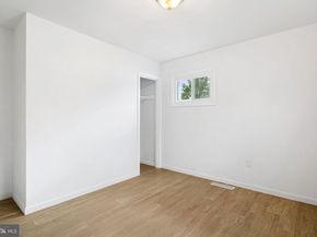 906 Stephen Avenue, Croydon PA 19021