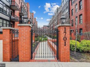 1701 16TH Street N 335C, Arlington VA 22209