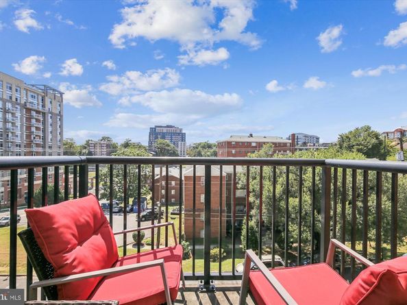 1701 16TH Street N 335C, Arlington VA 22209