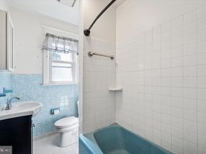 415 Manhattan Street, Essington PA 19029