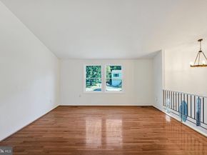 1257 Magnolia Lane, Herndon VA 20170