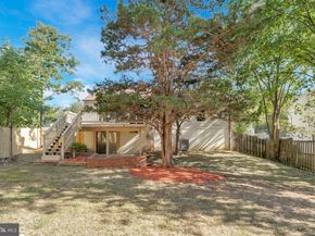 1257 Magnolia Lane, Herndon VA 20170