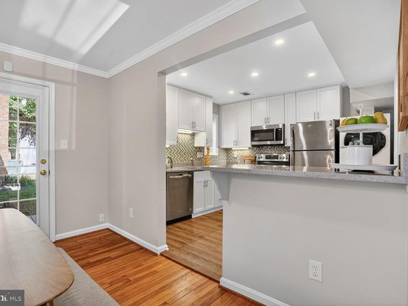 6711 Kenwood Forest Lane 46, Chevy Chase MD 20815