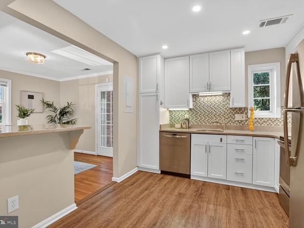6711 Kenwood Forest Lane 46, Chevy Chase MD 20815