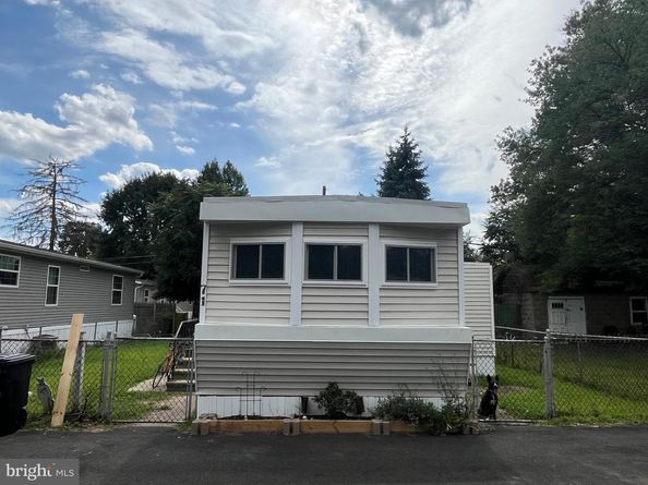 1445 Old Bristol Pike 71, Morrisville PA 19067
