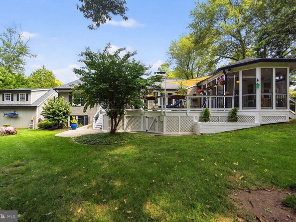 2714 Hunter Mill Road, Oakton VA 22124