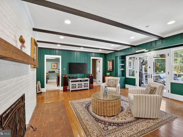 2714 Hunter Mill Road, Oakton VA 22124