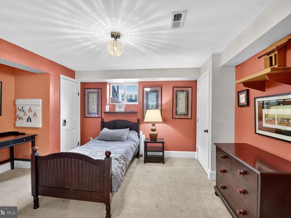 2714 Hunter Mill Road, Oakton VA 22124