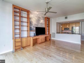 317  319 Vine Street 308, Philadelphia PA 19106