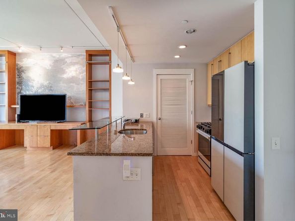317  319 Vine Street 308, Philadelphia PA 19106