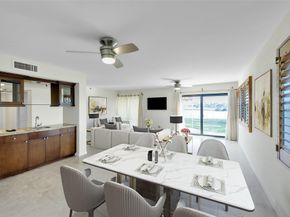 374 Golfview Rd 106, North Palm Beach FL 33408