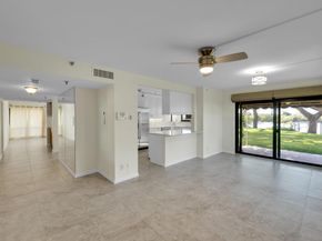 374 Golfview Rd 106, North Palm Beach FL 33408