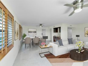 374 Golfview Rd 106, North Palm Beach FL 33408