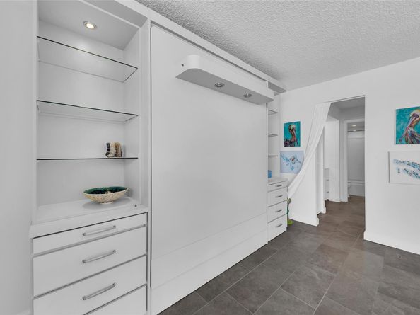 3015 N Ocean Blvd 9C, Fort Lauderdale FL 33308