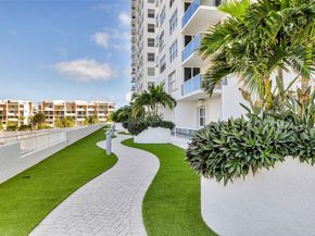 3015 N Ocean Blvd 9C, Fort Lauderdale FL 33308