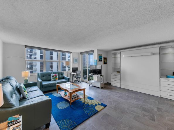 3015 N Ocean Blvd 9C, Fort Lauderdale FL 33308