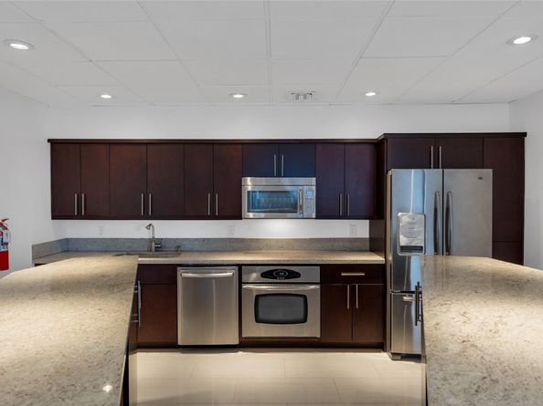 3015 N Ocean Blvd 9C, Fort Lauderdale FL 33308