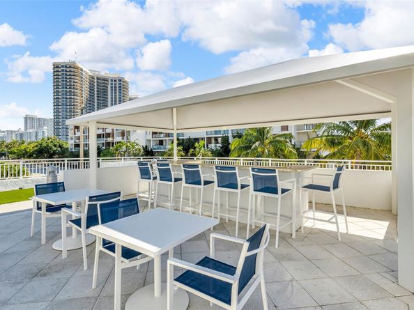 3015 N Ocean Blvd 9C, Fort Lauderdale FL 33308