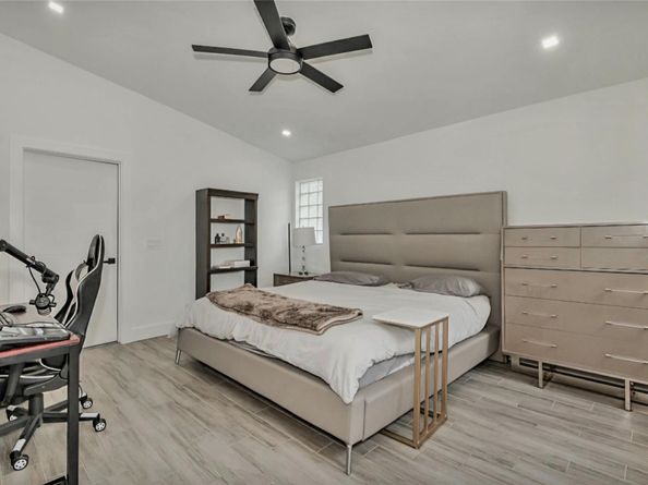 1508 SW 149th Ave, Pembroke Pines FL 33027