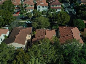 10845 NW 46th Dr, Coral Springs FL 33076