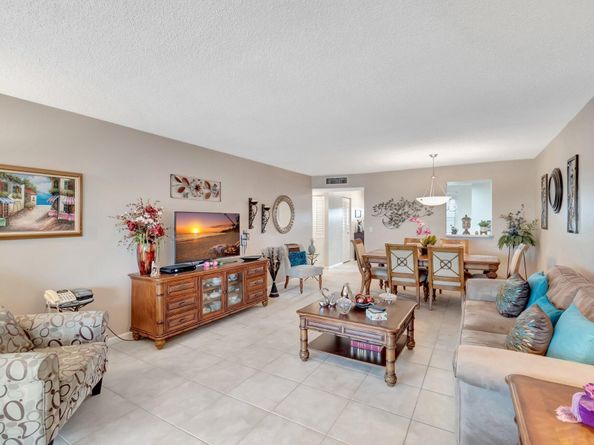 14747 Cumberland Drive 208 C, Delray Beach FL 33446