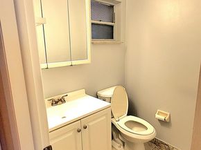 2710 Riverside Dr 202A, Coral Springs FL 33065