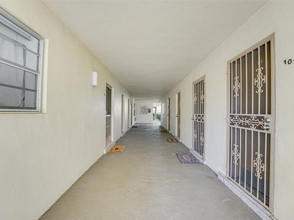 17090 NE 14th Ave 103, North Miami Beach FL 33162
