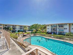 17090 NE 14th Ave 103, North Miami Beach FL 33162