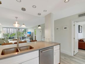 800 SE 4th St 302, Fort Lauderdale FL 33301