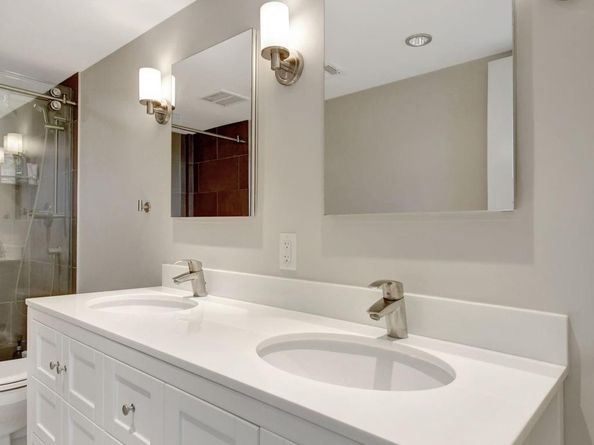 800 SE 4th St 302, Fort Lauderdale FL 33301