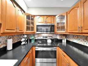 925 NE 40th Street, Oakland Park FL 33334